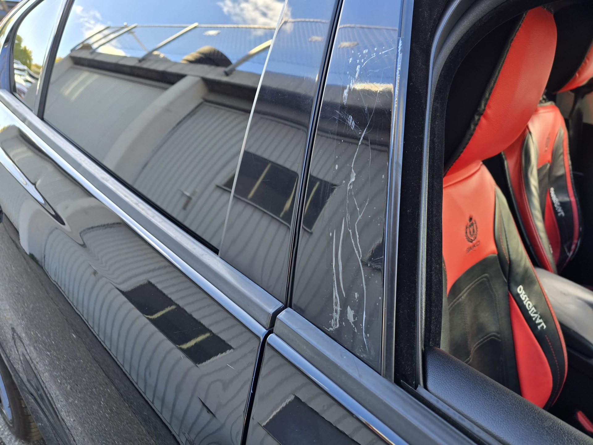 JAGUAR XE 20d Pure Automat-image-12