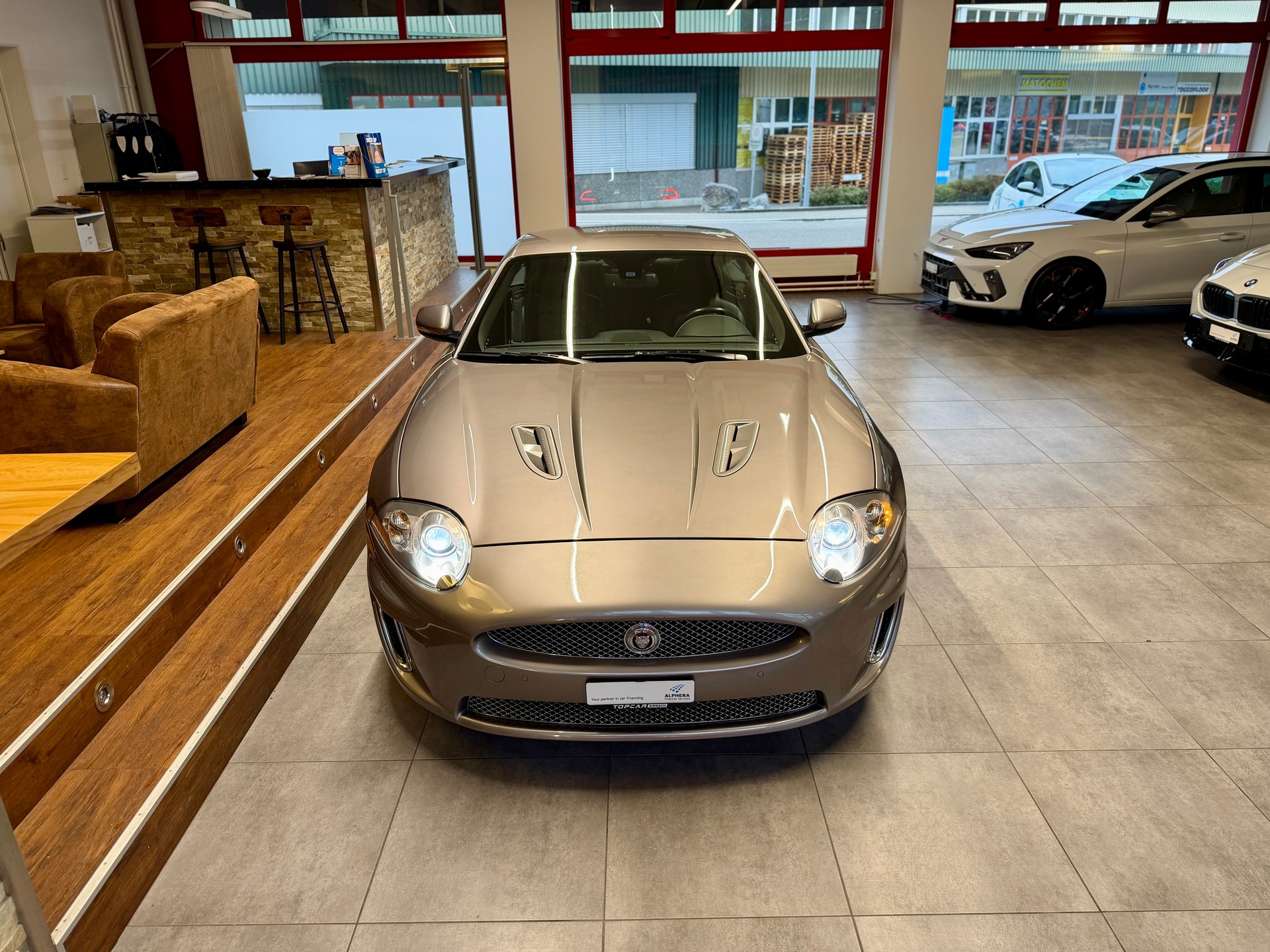 JAGUAR XKR 5.0 V8 SC Automatic-image-8