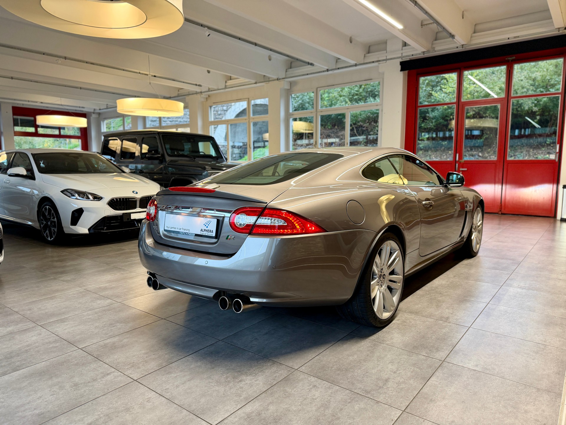 JAGUAR XKR 5.0 V8 SC Automatic-image-5