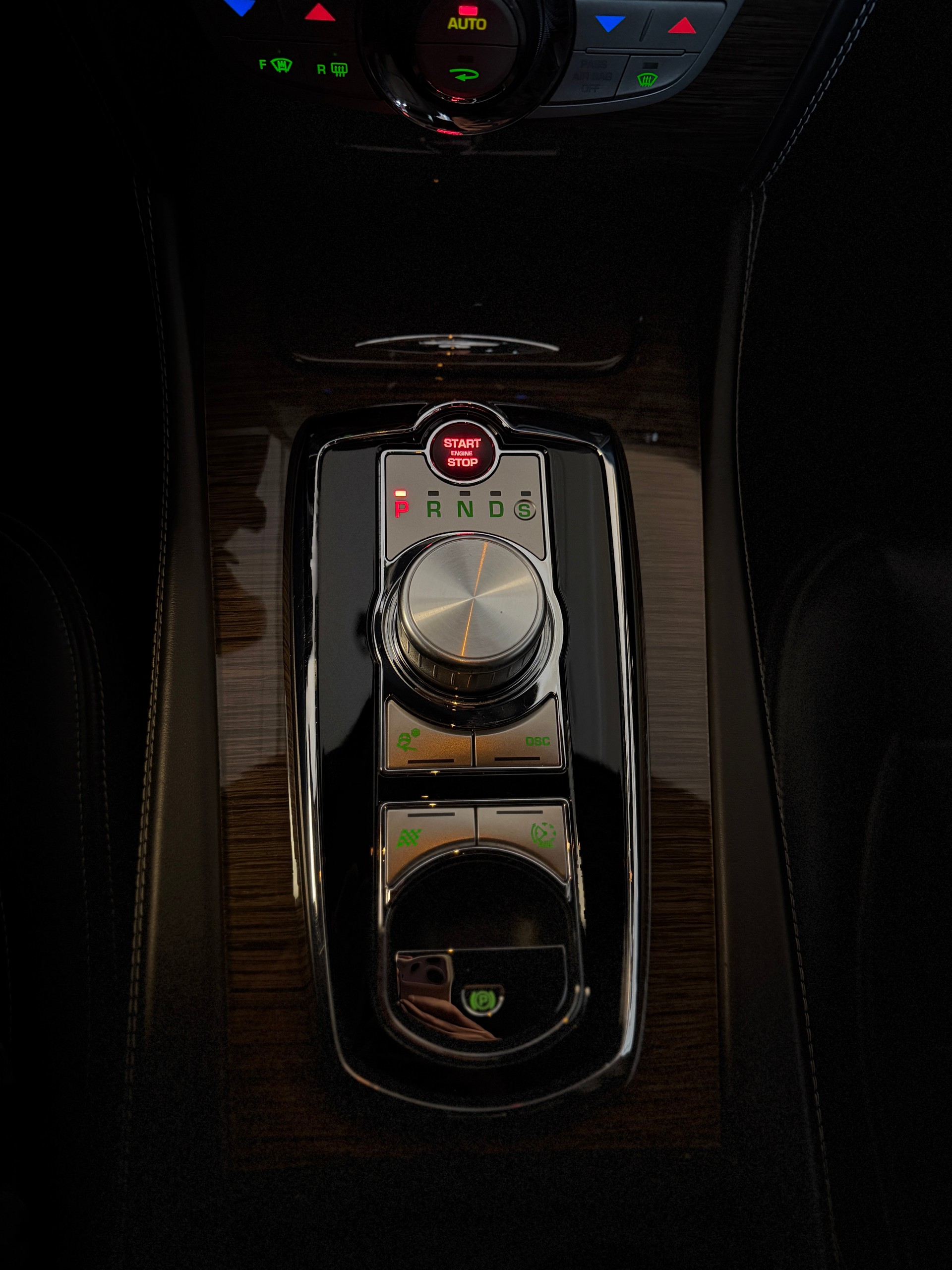 JAGUAR XKR 5.0 V8 SC Automatic-image-17