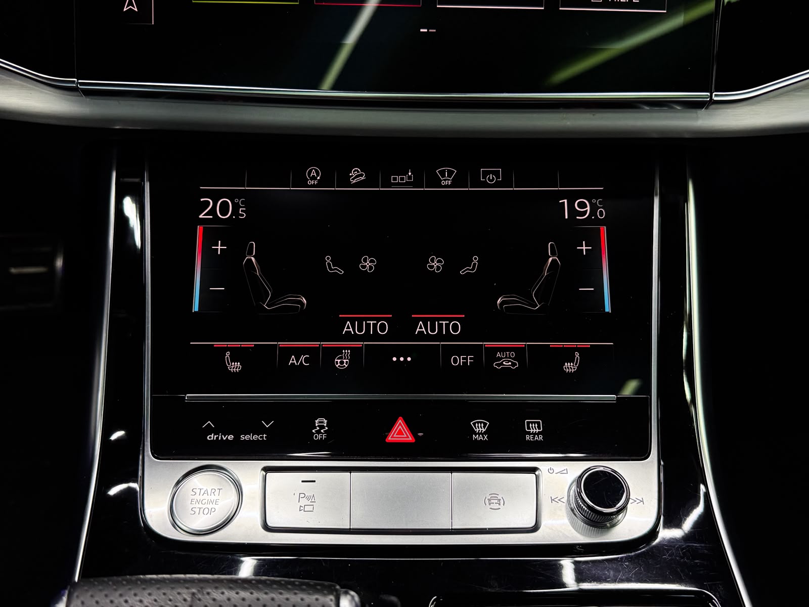 AUDI Q7 50 TDI quattro S Line tiptronic-image-16