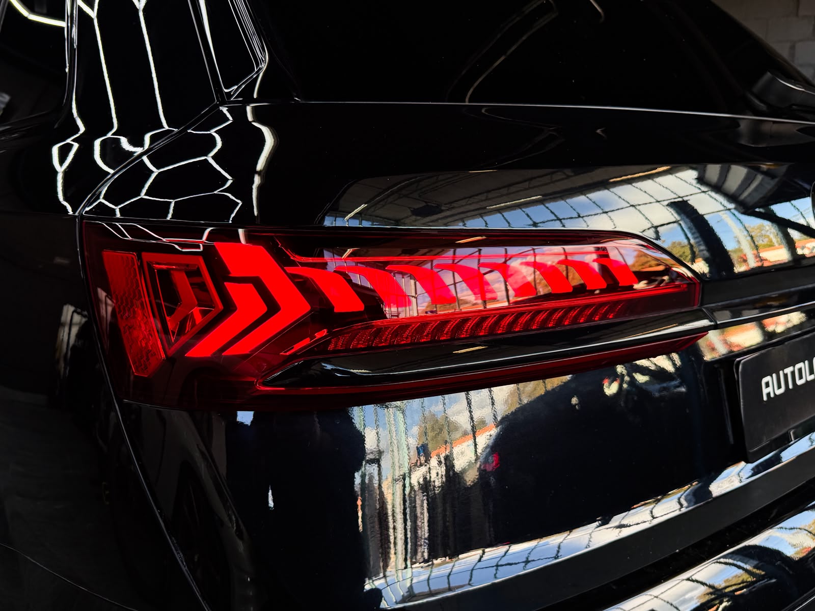 AUDI Q7 50 TDI quattro S Line tiptronic-image-8