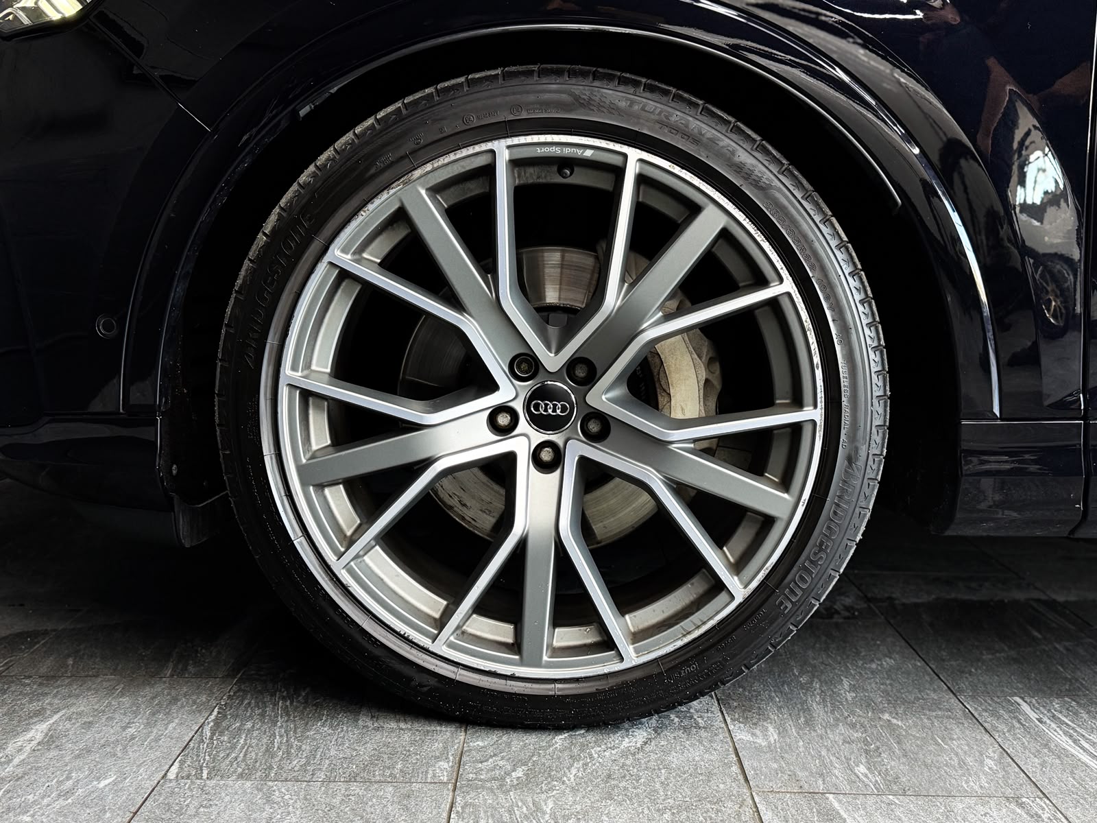 AUDI Q7 50 TDI quattro S Line tiptronic-image-20