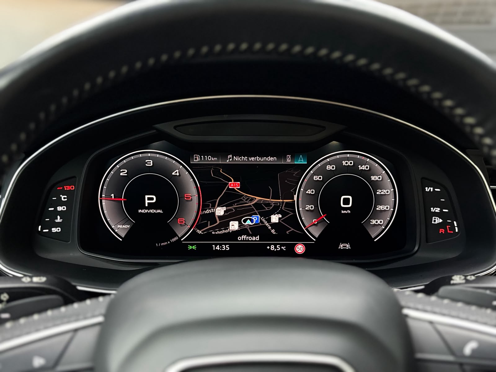 AUDI Q7 50 TDI quattro S Line tiptronic-image-17