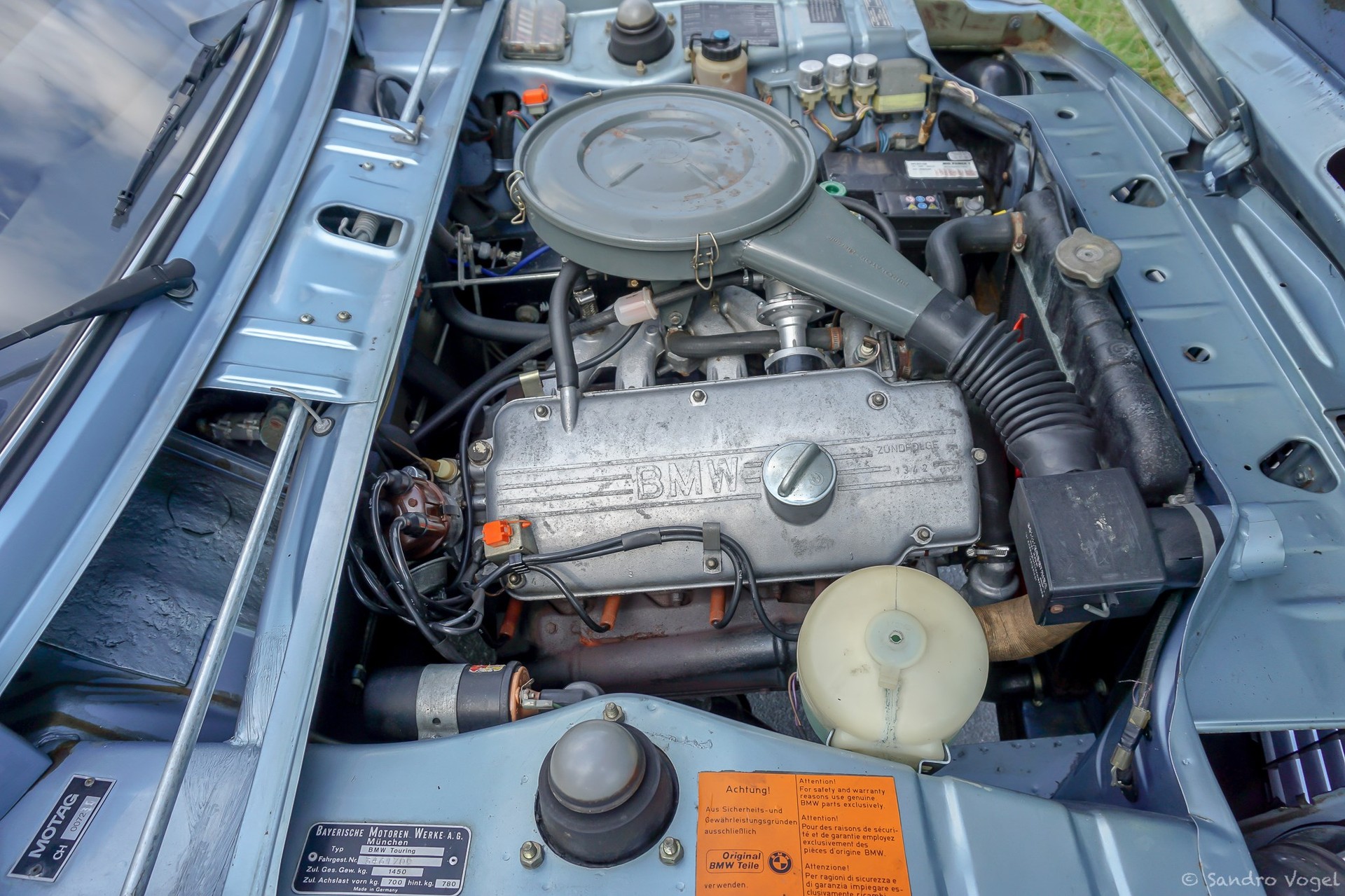 BMW 2002 TOURING-image-14