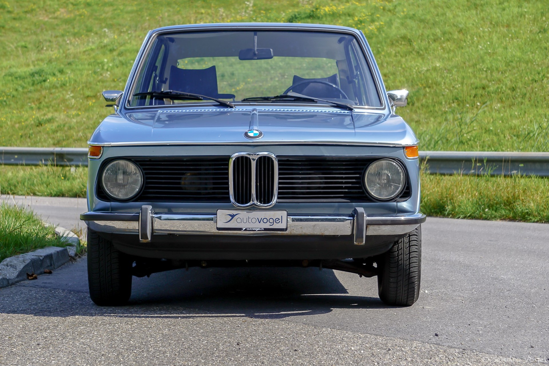 BMW 2002 TOURING-image-1
