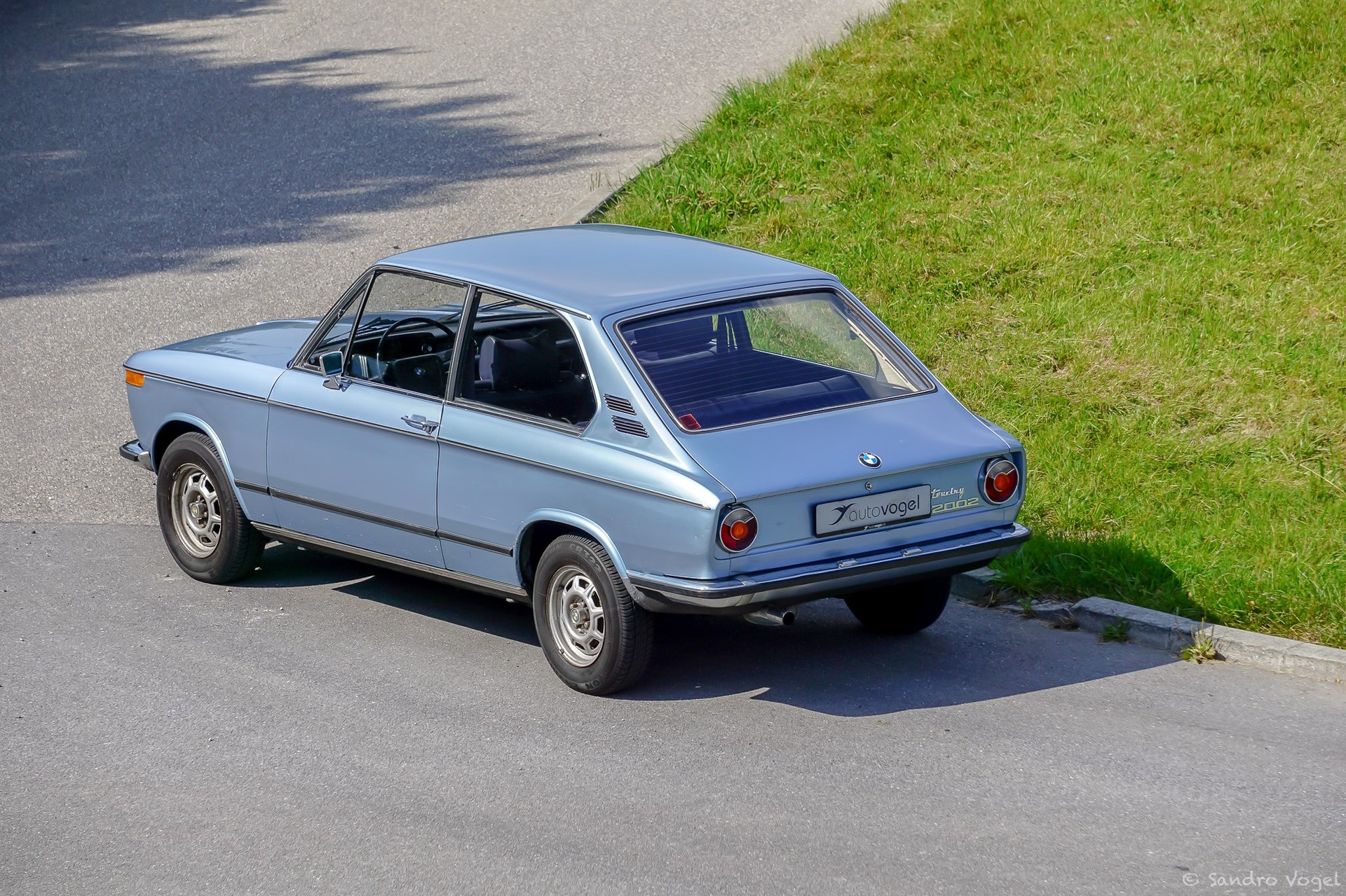 BMW 2002 TOURING-image-5