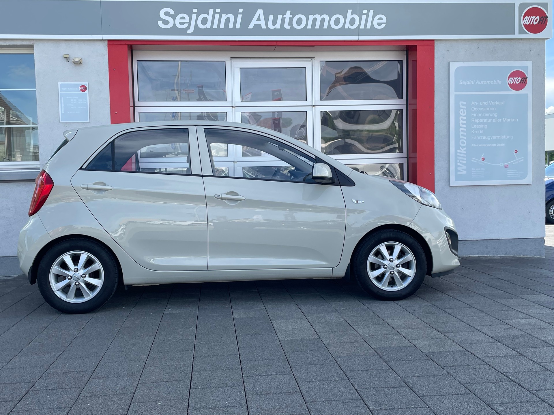 KIA Picanto 1.0 CVVT Classic-image-1