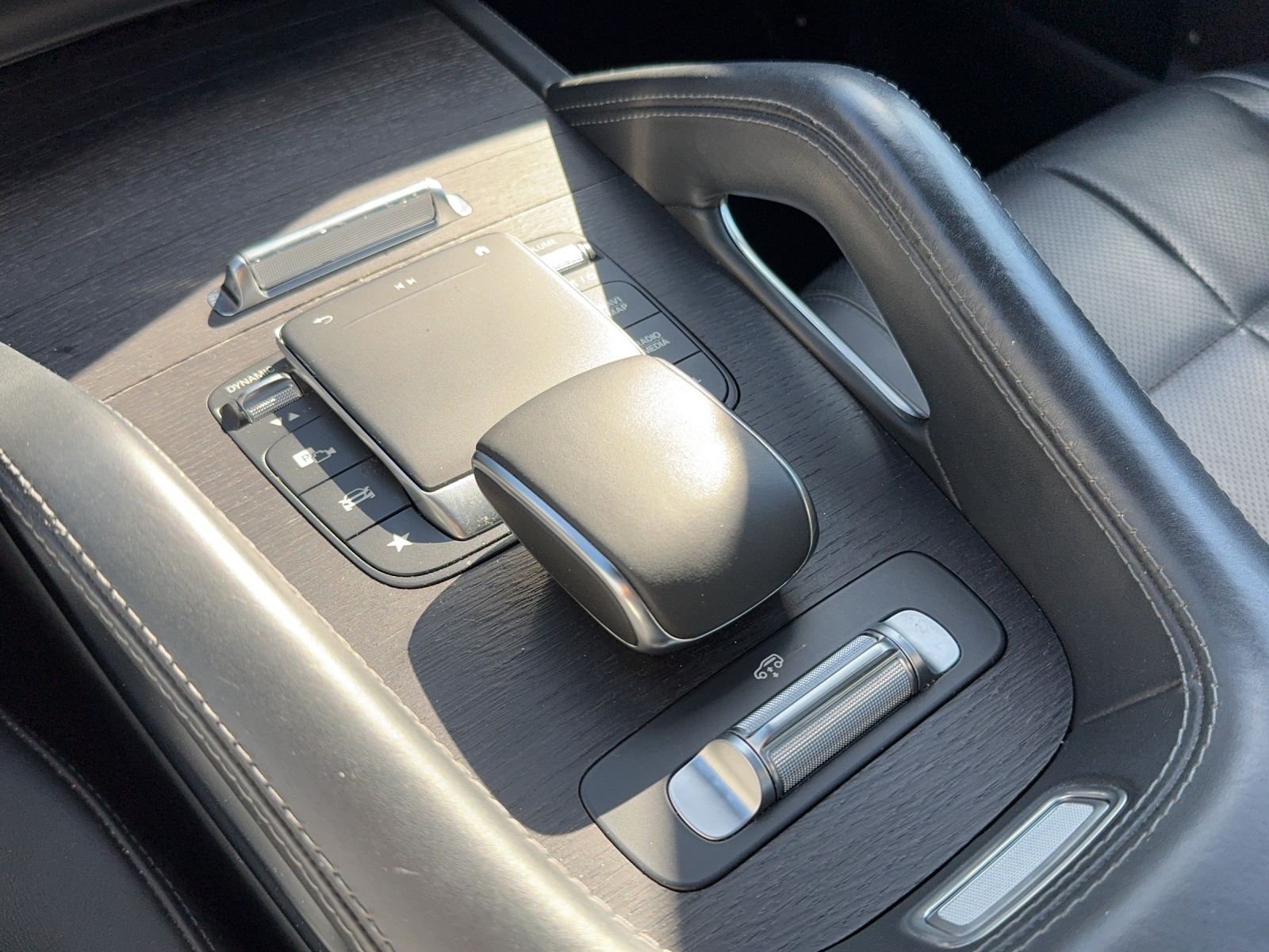 MERCEDES-BENZ GLS 400 d 4Matic AMG Line 9G-Tronic-image-26