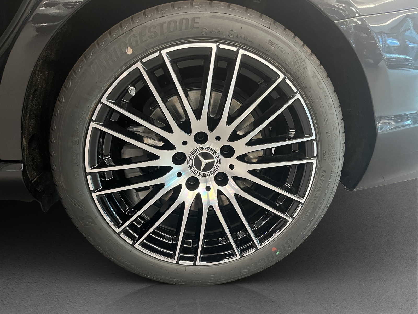 MERCEDES-BENZ C 200 4Matic-image-13