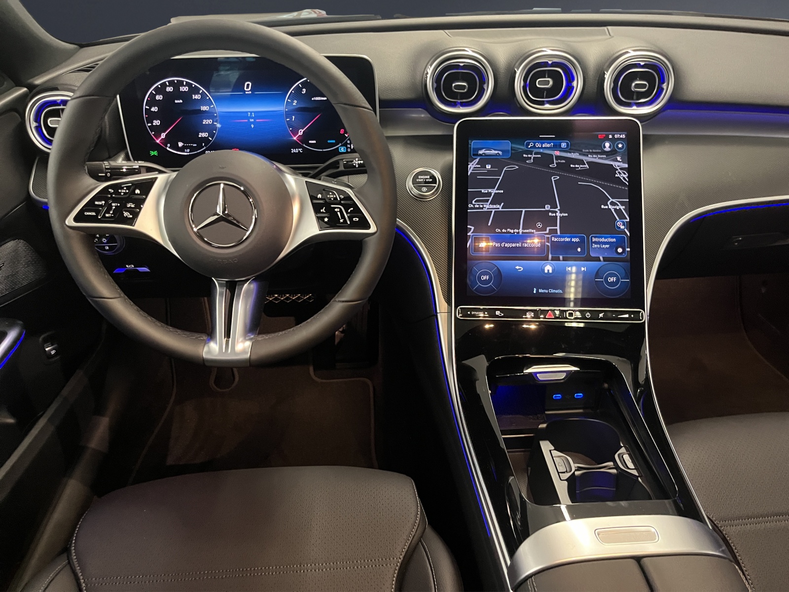 MERCEDES-BENZ C 200 4Matic-image-6