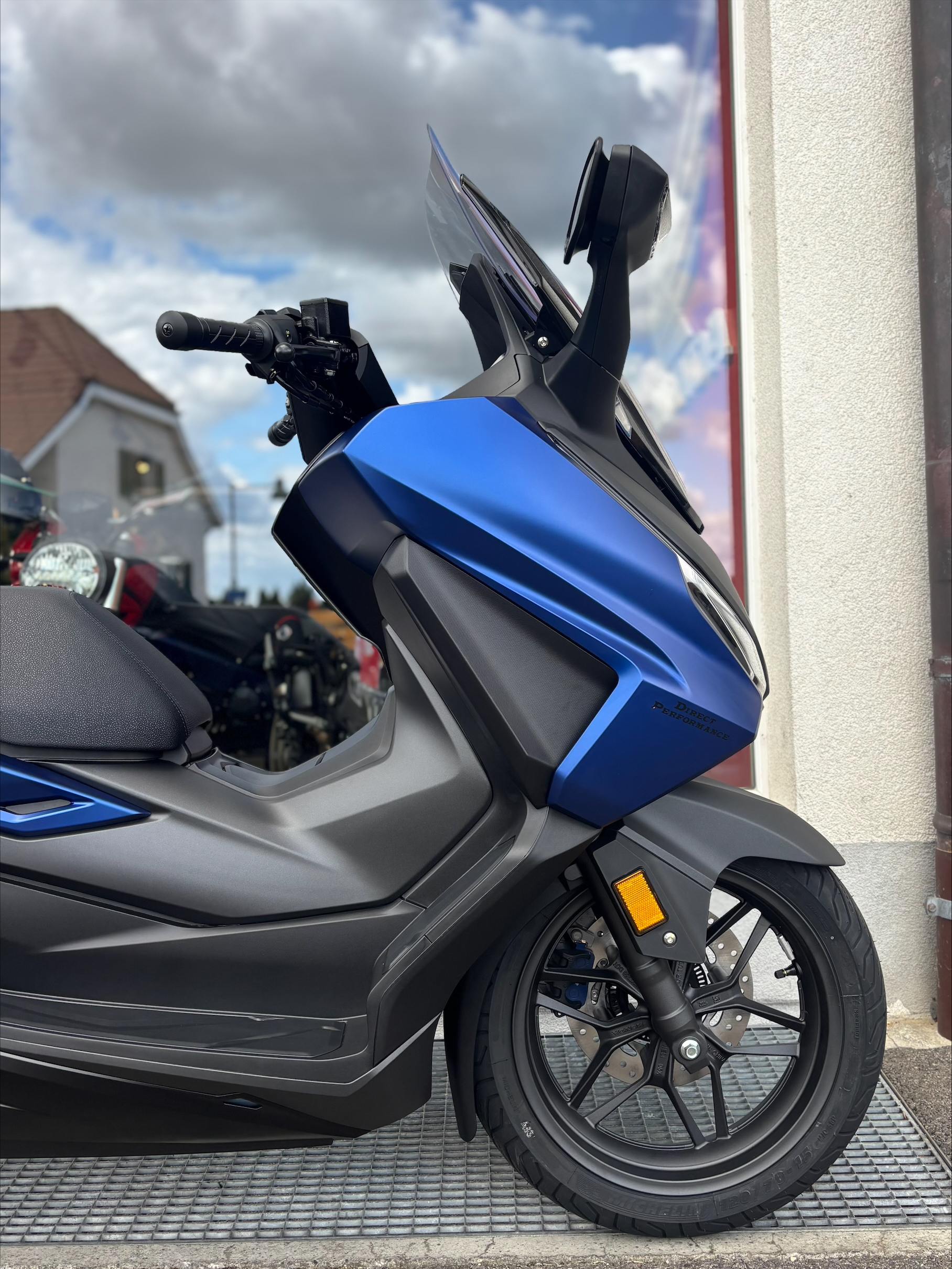 HONDA NSS 125 Forza Smart TopBox-image-4