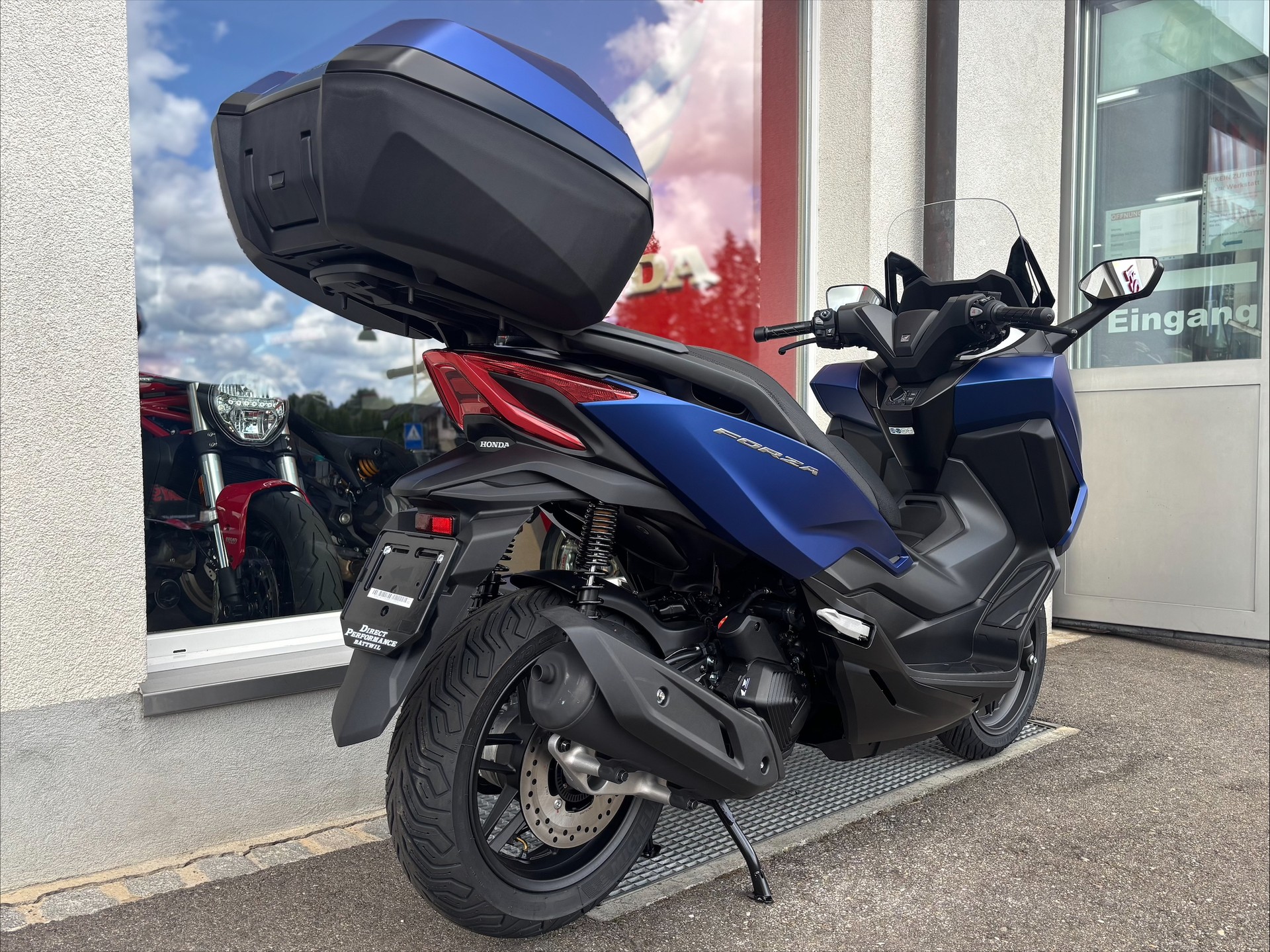 HONDA NSS 125 Forza Smart TopBox-showroom-element-3