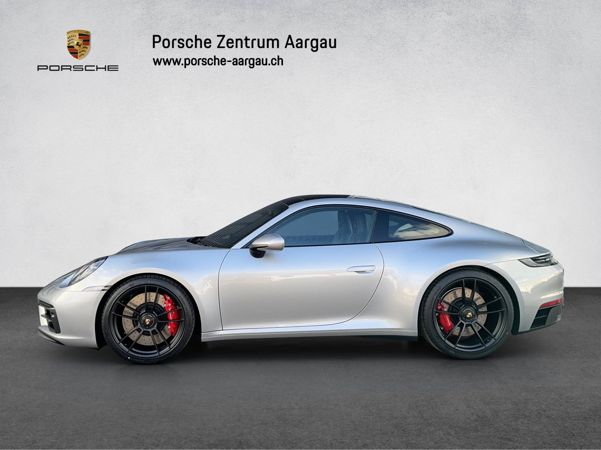 PORSCHE 911 Carrera 4 GTS-image-2