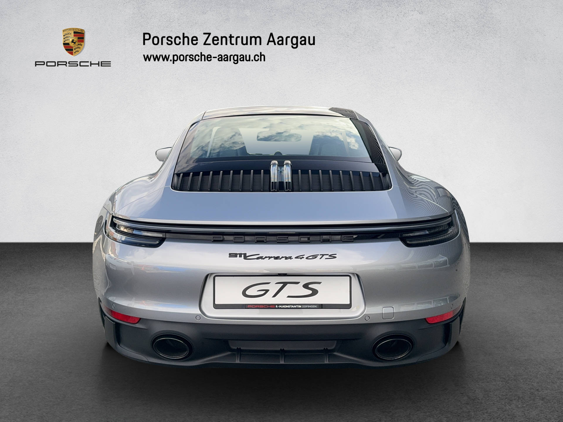 PORSCHE 911 Carrera 4 GTS-image-4