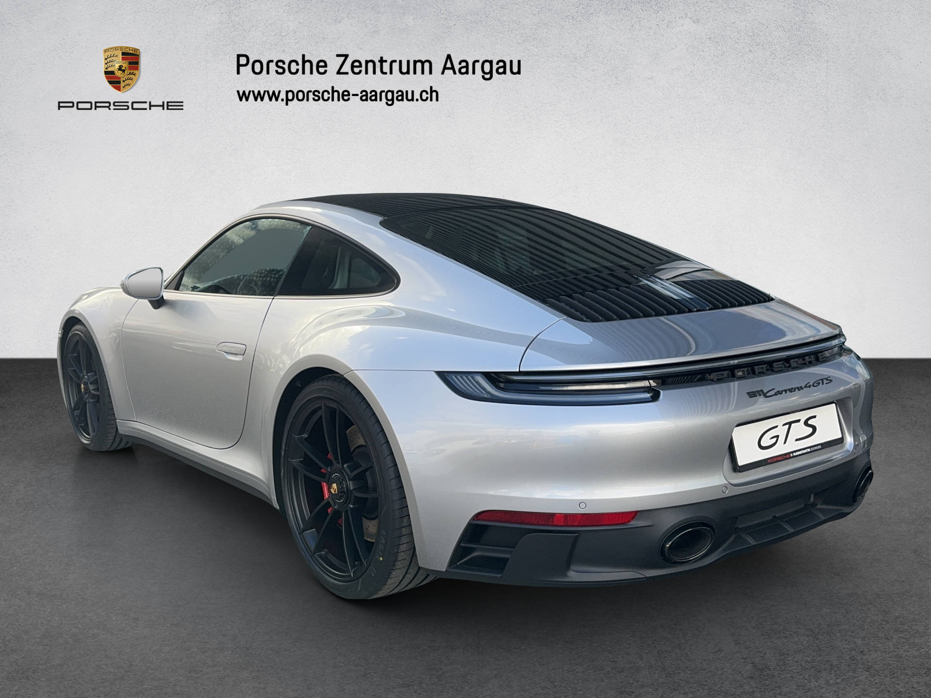 PORSCHE 911 Carrera 4 GTS-image-3