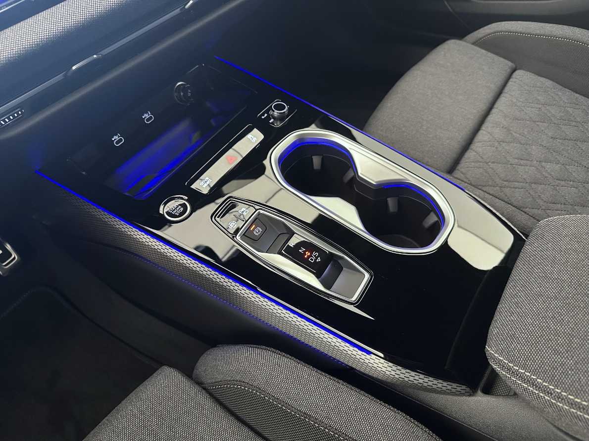 AUDI A6 Avant TDI quattro 150 kW S tronic-image-13