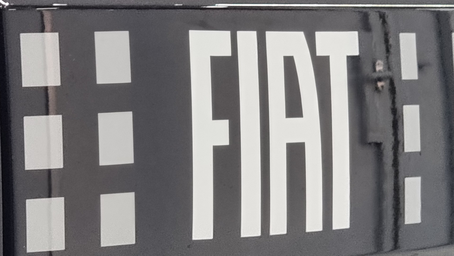 FIAT Grande Panda 1.2 Hybrid 110 PS La Prima-image-24