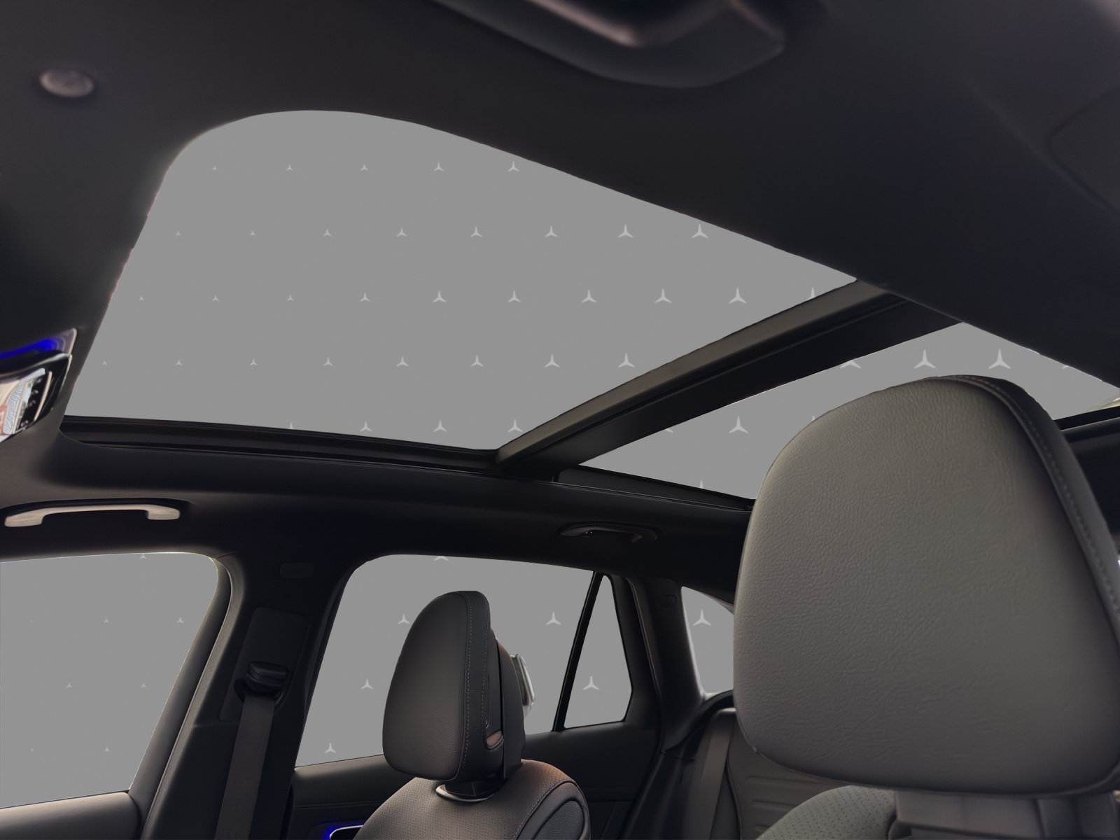 MERCEDES-BENZ GLC 300 de 4Matic EQ Star 9G-Tronic-image-9