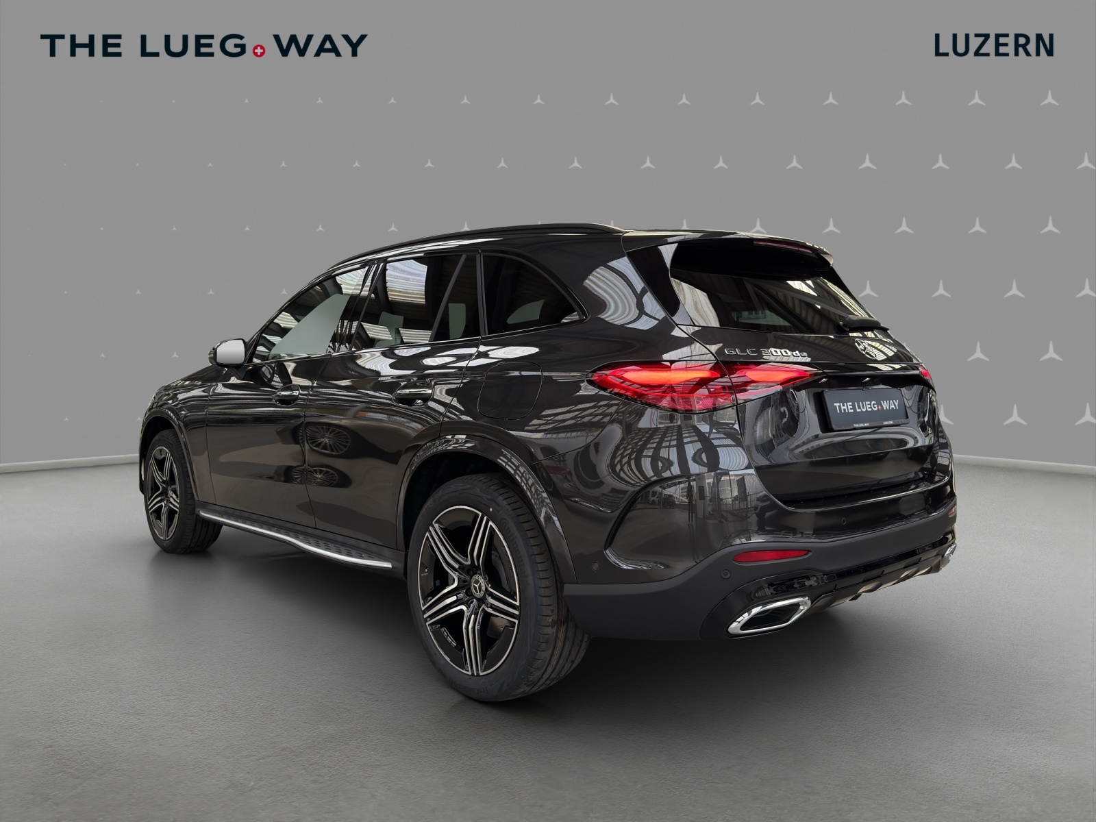 MERCEDES-BENZ GLC 300 de 4Matic EQ Star 9G-Tronic-image-4