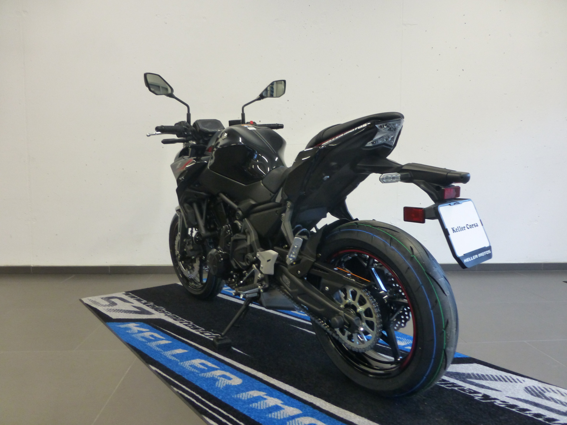 KAWASAKI Z 650 (35kW)-showroom-element-3
