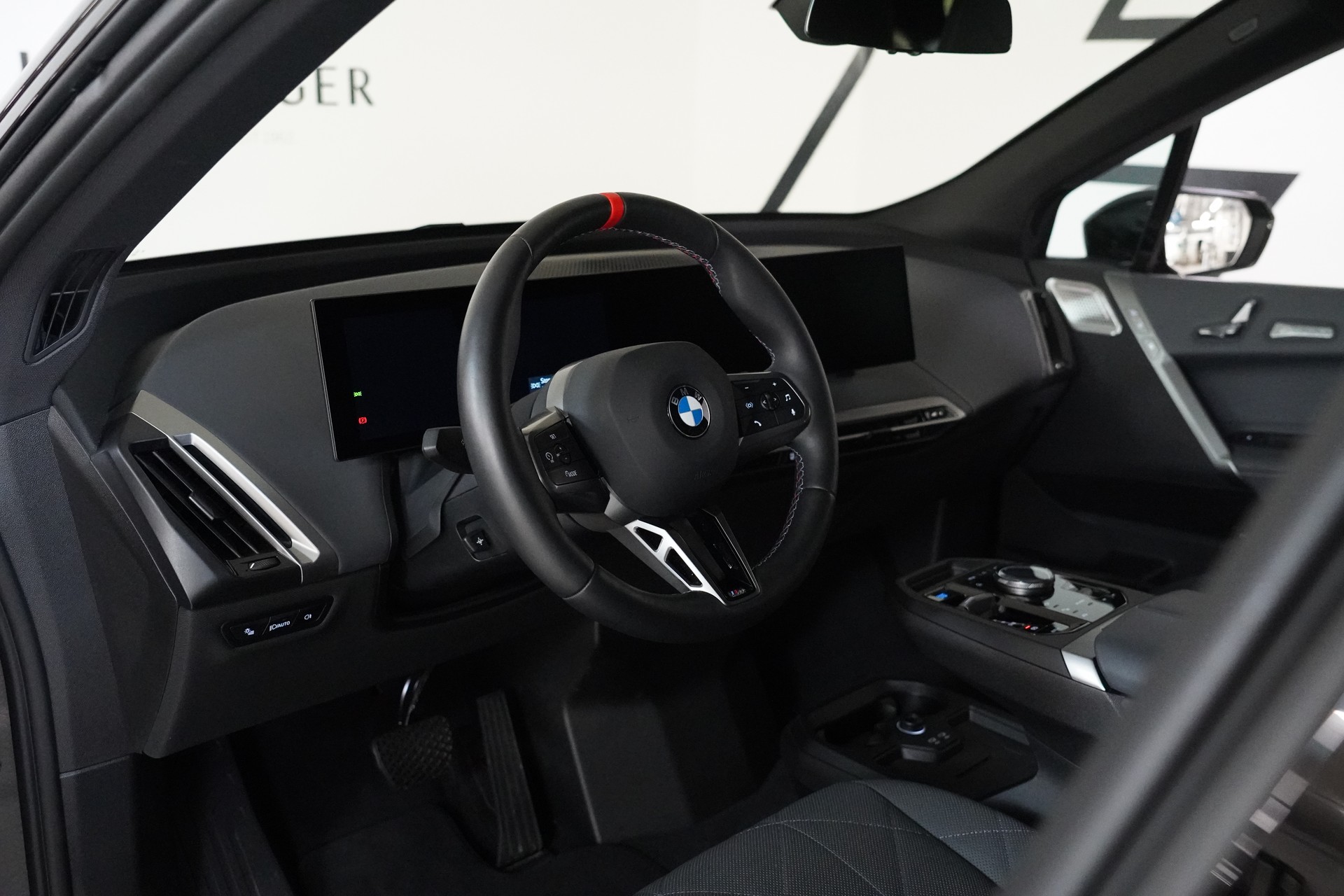 BMW iX M60-image-22