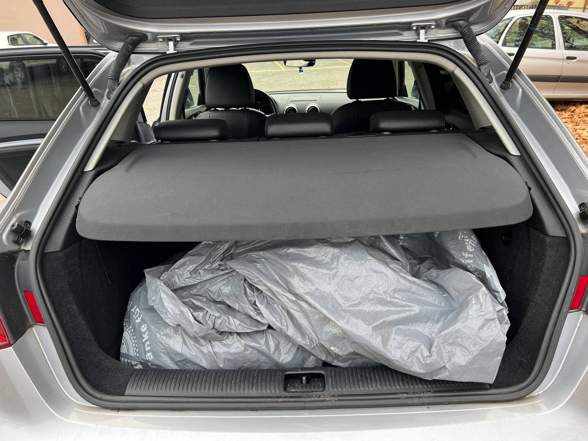 AUDI A3 Sportback 1.6 TDI Ambition S-tronic-image-13
