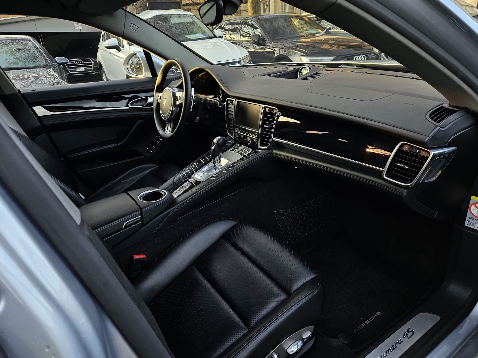 PORSCHE Panamera 4S 3.0 PDK-image-17