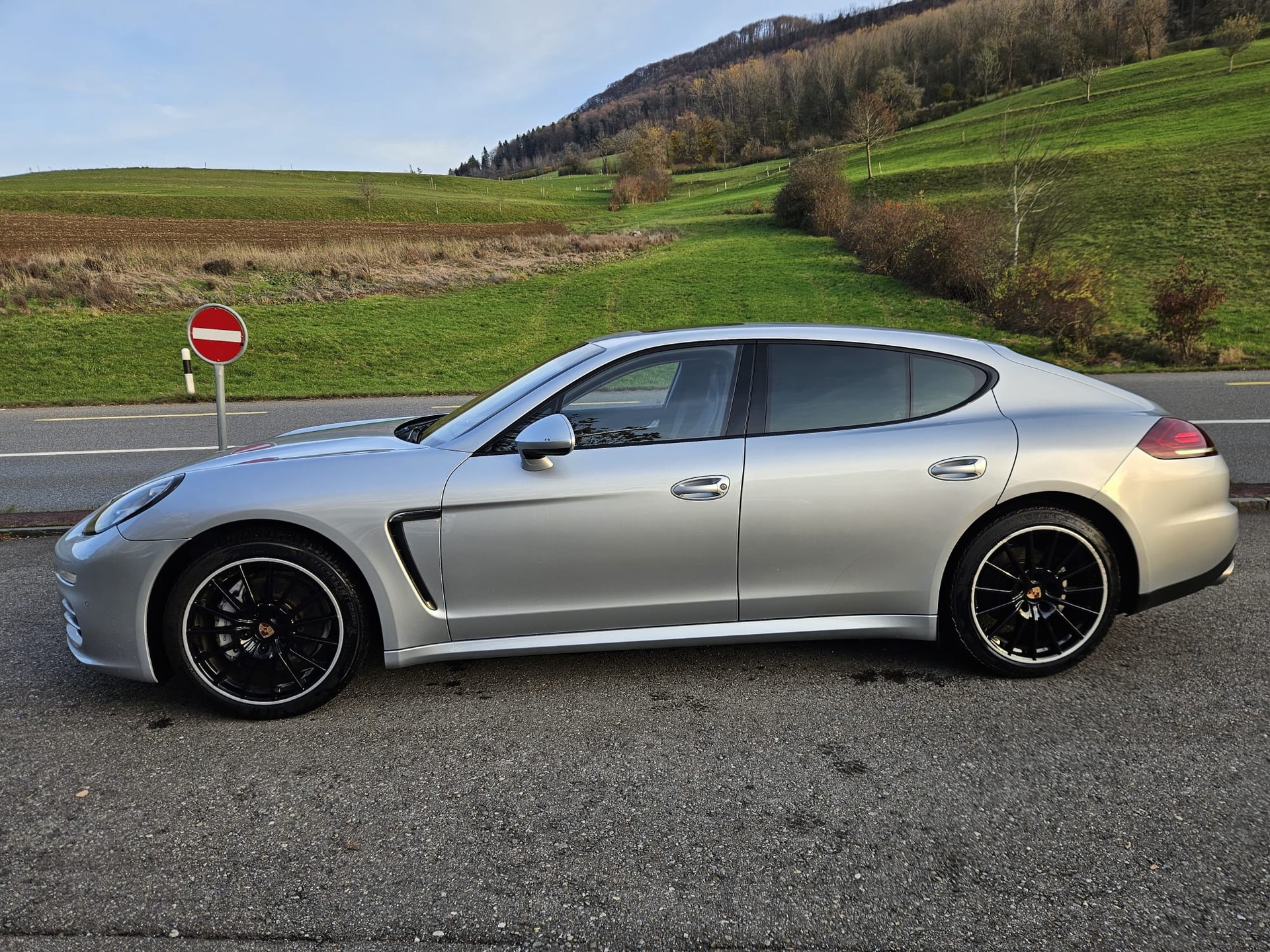 PORSCHE Panamera 4S 3.0 PDK-image-2
