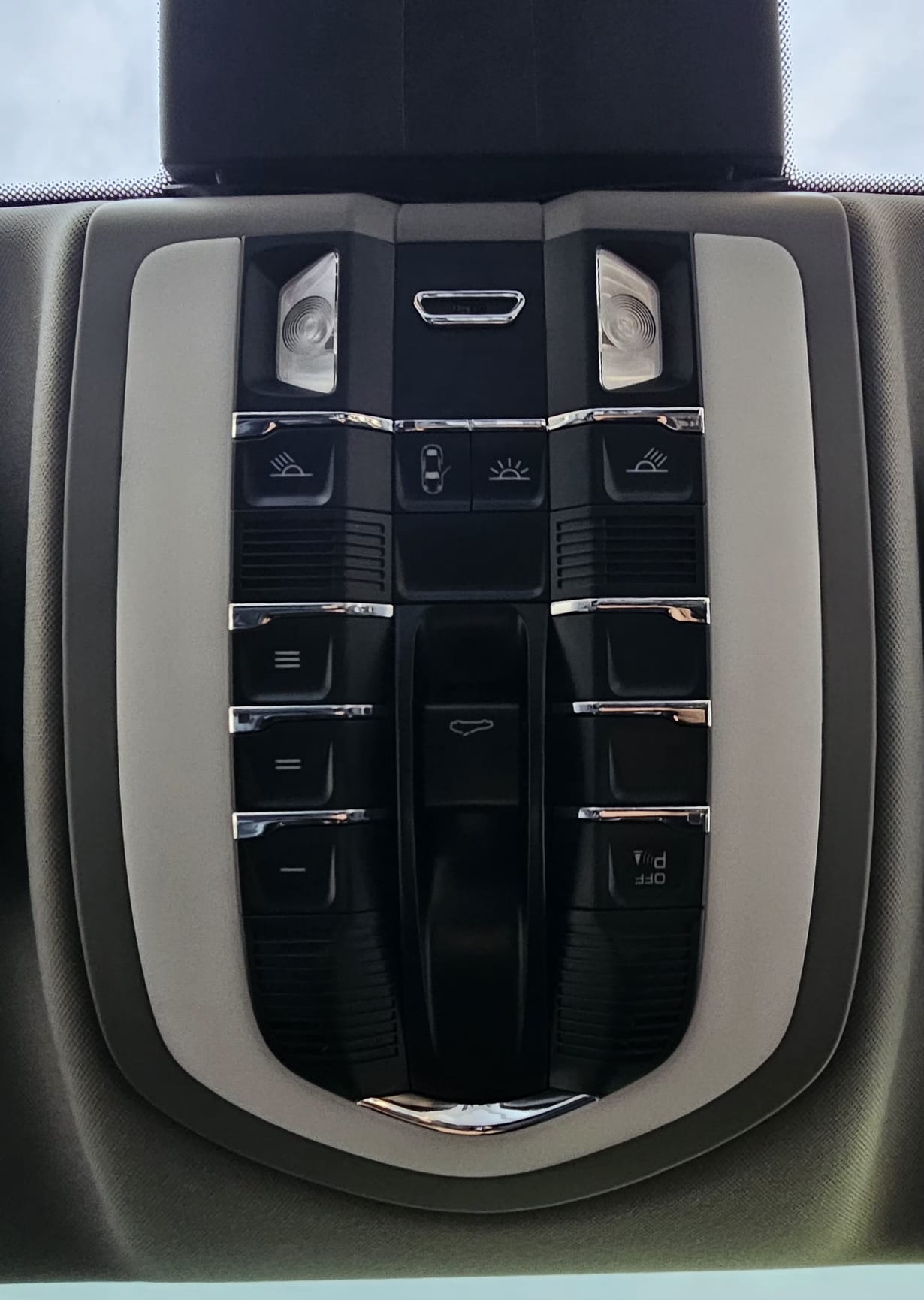PORSCHE Panamera 4S 3.0 PDK-image-12