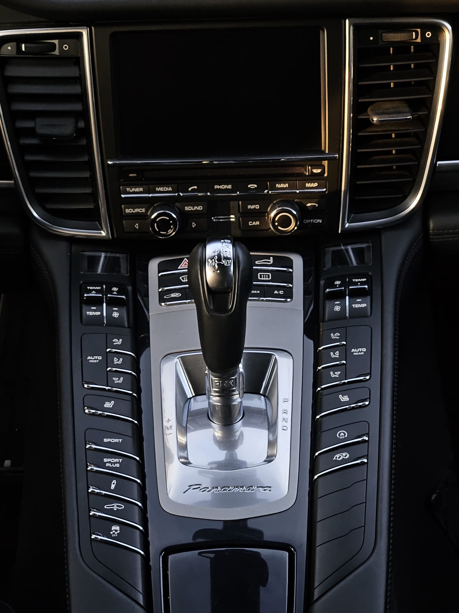 PORSCHE Panamera 4S 3.0 PDK-image-11