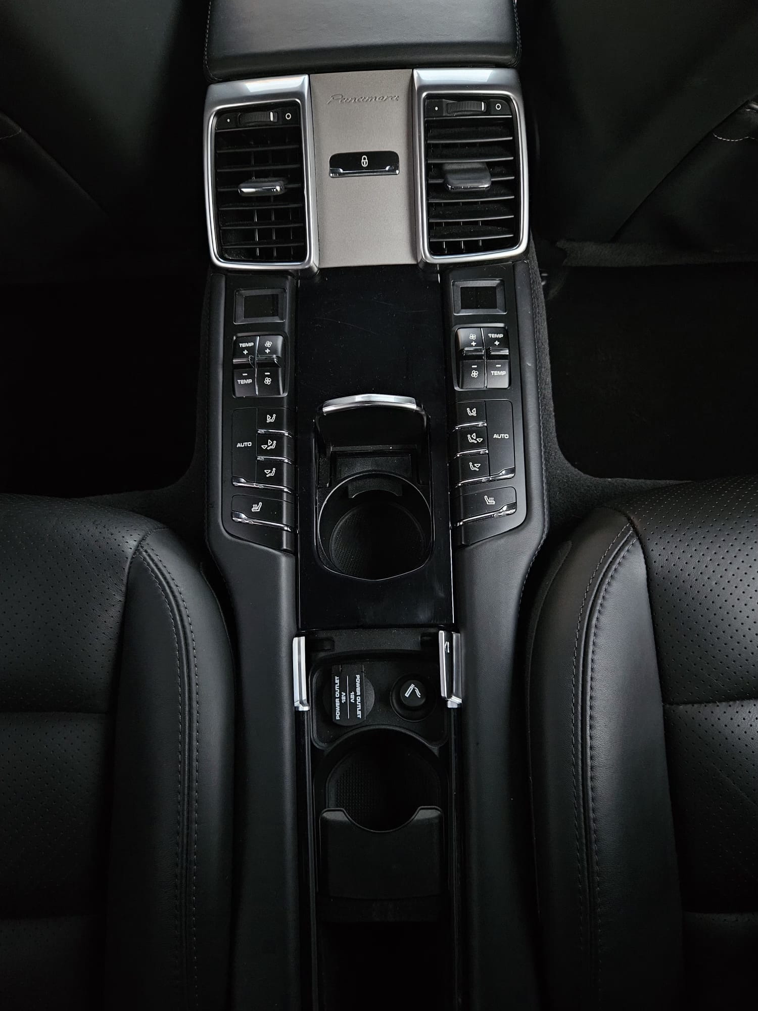 PORSCHE Panamera 4S 3.0 PDK-image-15
