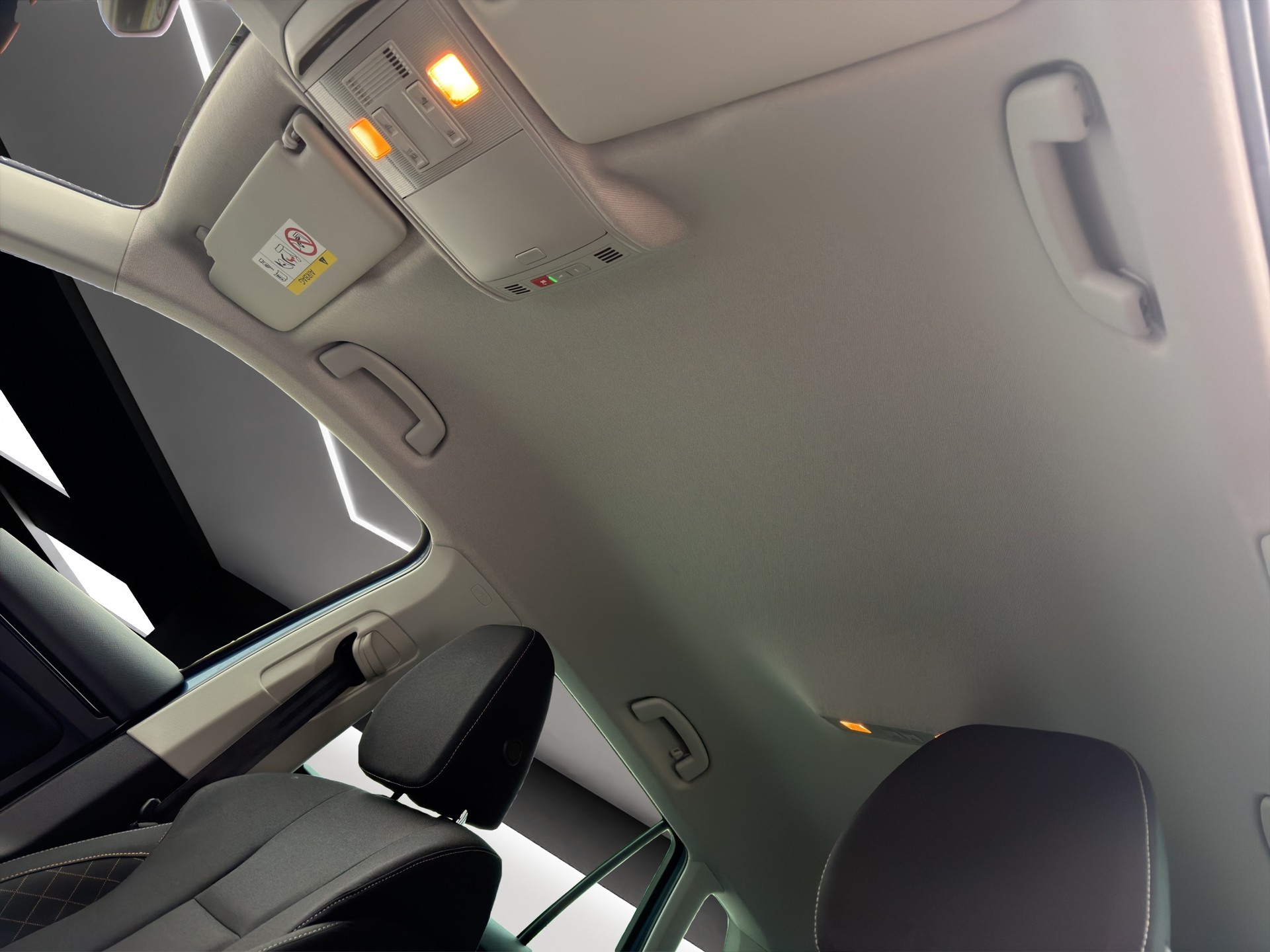 SKODA Kamiq 1.0 TSI Ambition DSG-image-19