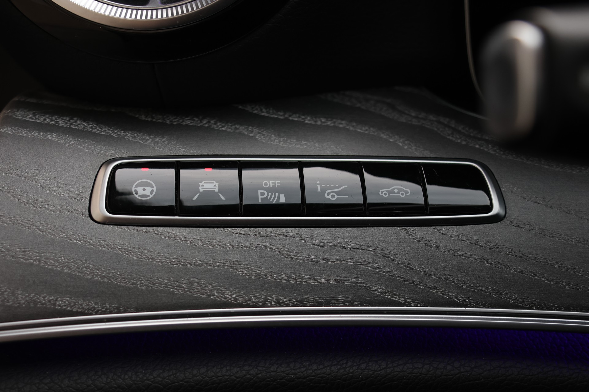 MERCEDES-BENZ CLS 53 AMG 4 Matic+ (CH)-image-21