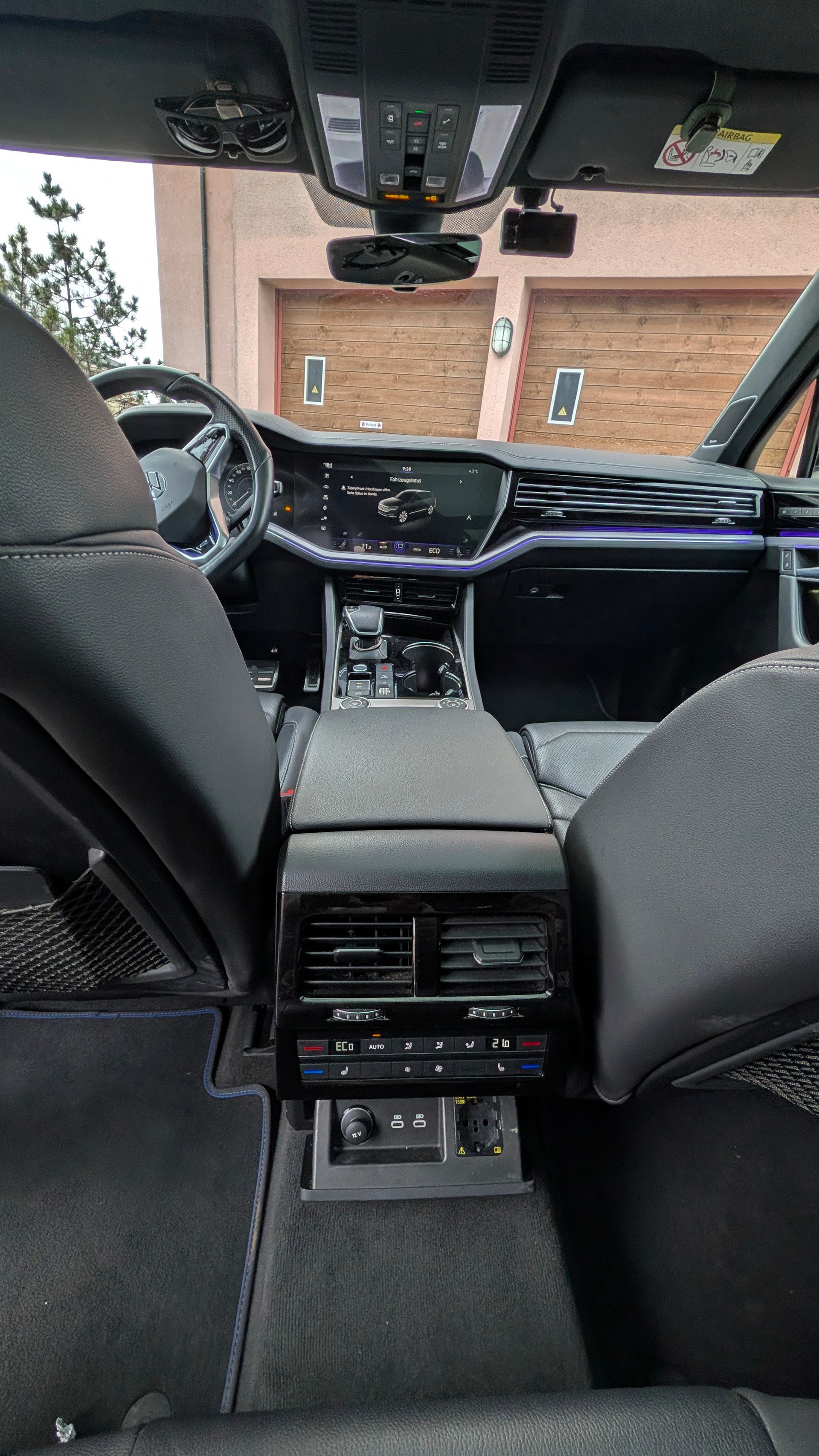 VW 3.0 TSI eHybrid R Tiptronic-image-11