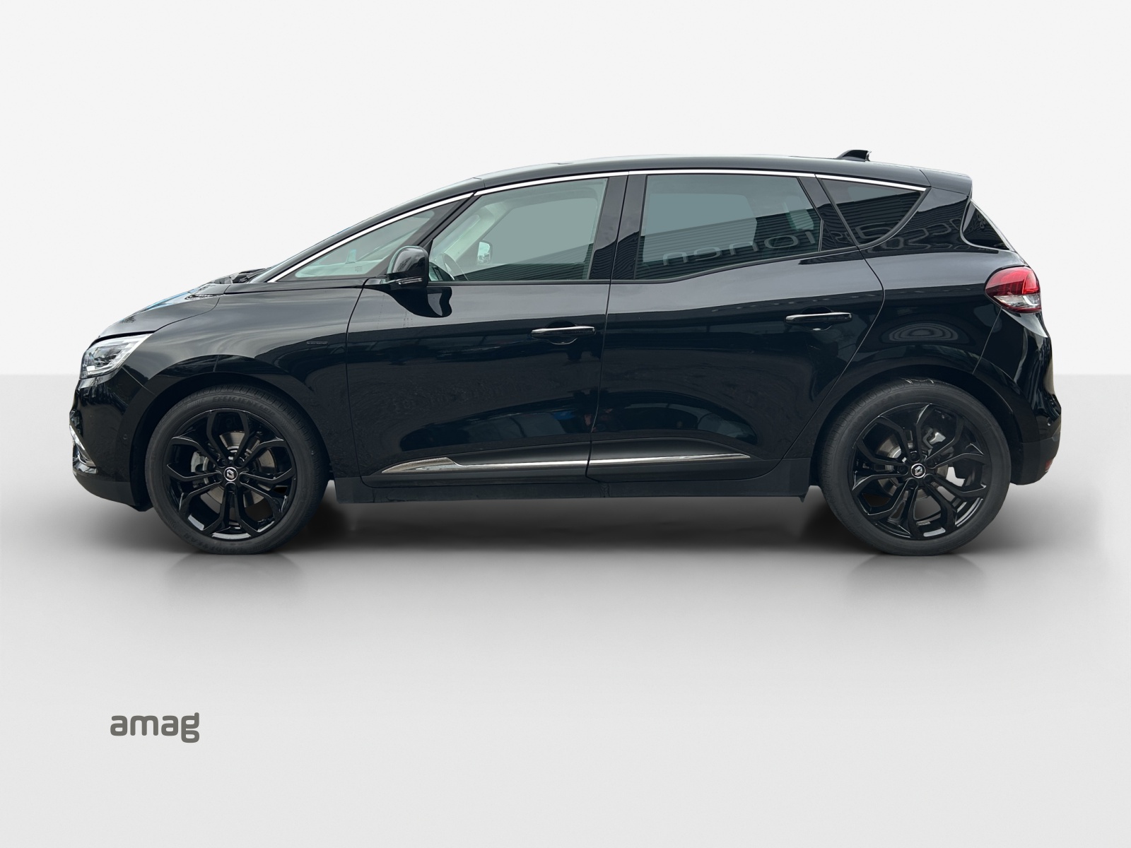 RENAULT Scénic 1.3 16V Turbo Black Edition EDC-showroom-element-1