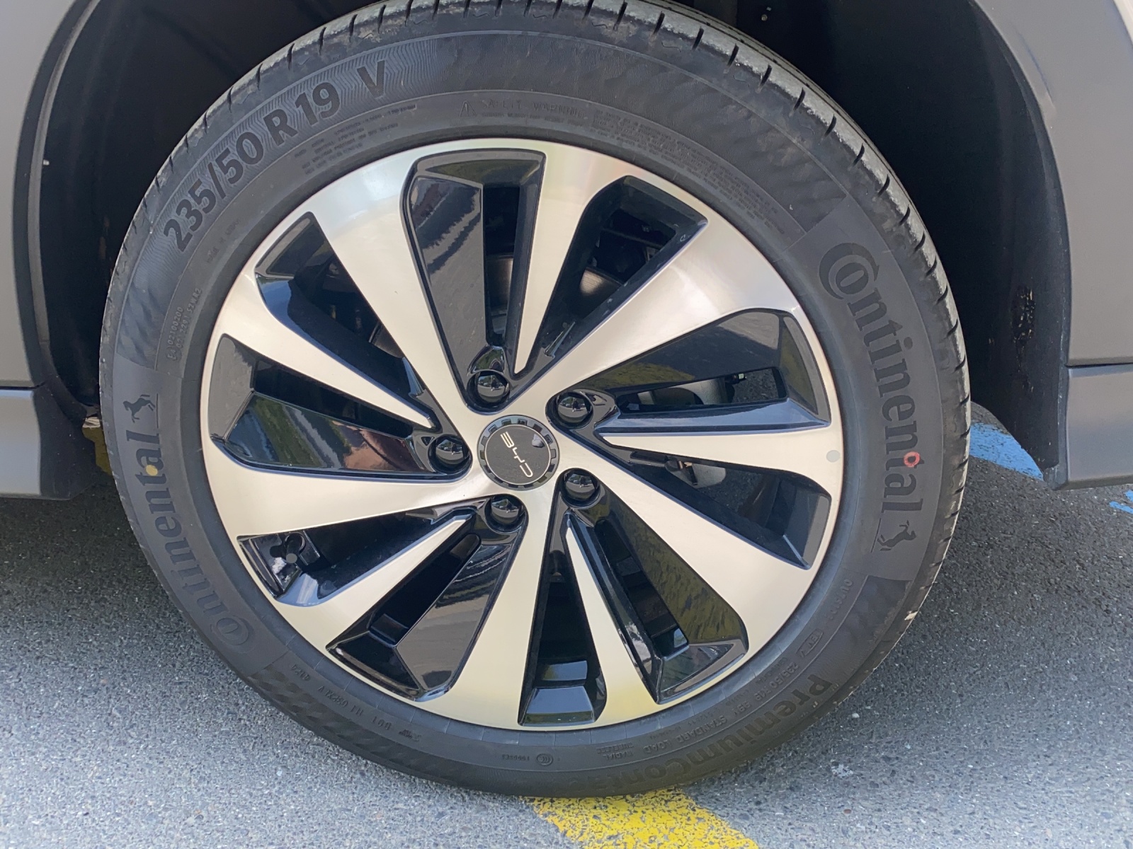BYD Seal U DM-i Design AWD-image-10