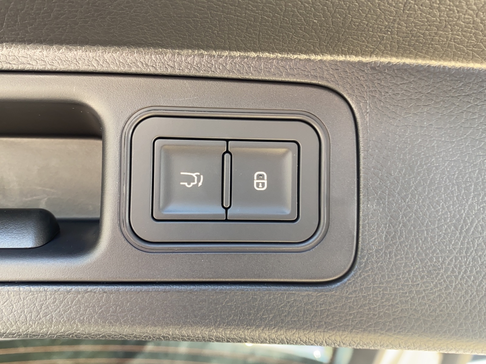 BYD Seal U DM-i Design AWD-image-4