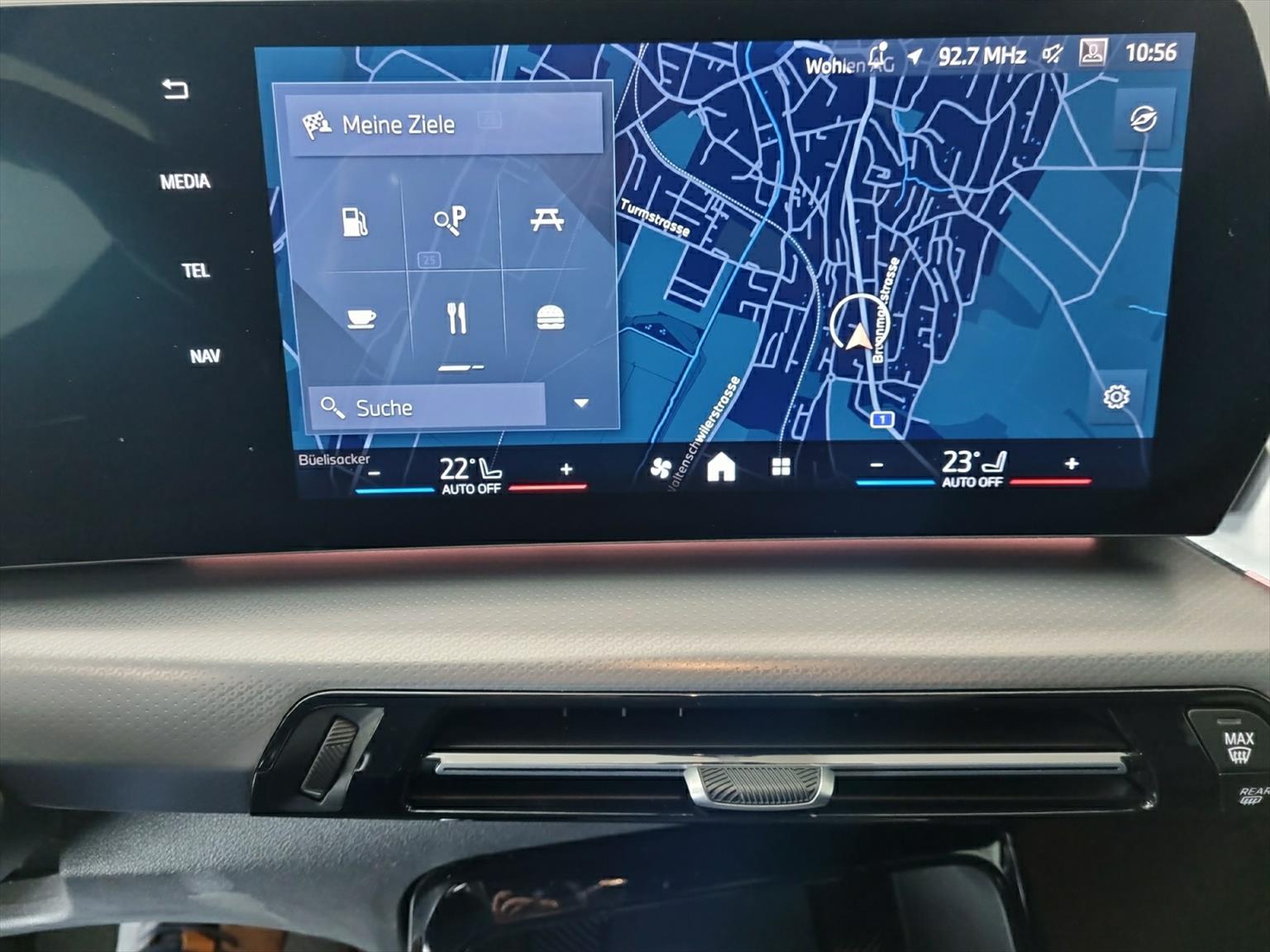 BMW X1 xDrive 20d 48V M Sport Hybrid-image-10