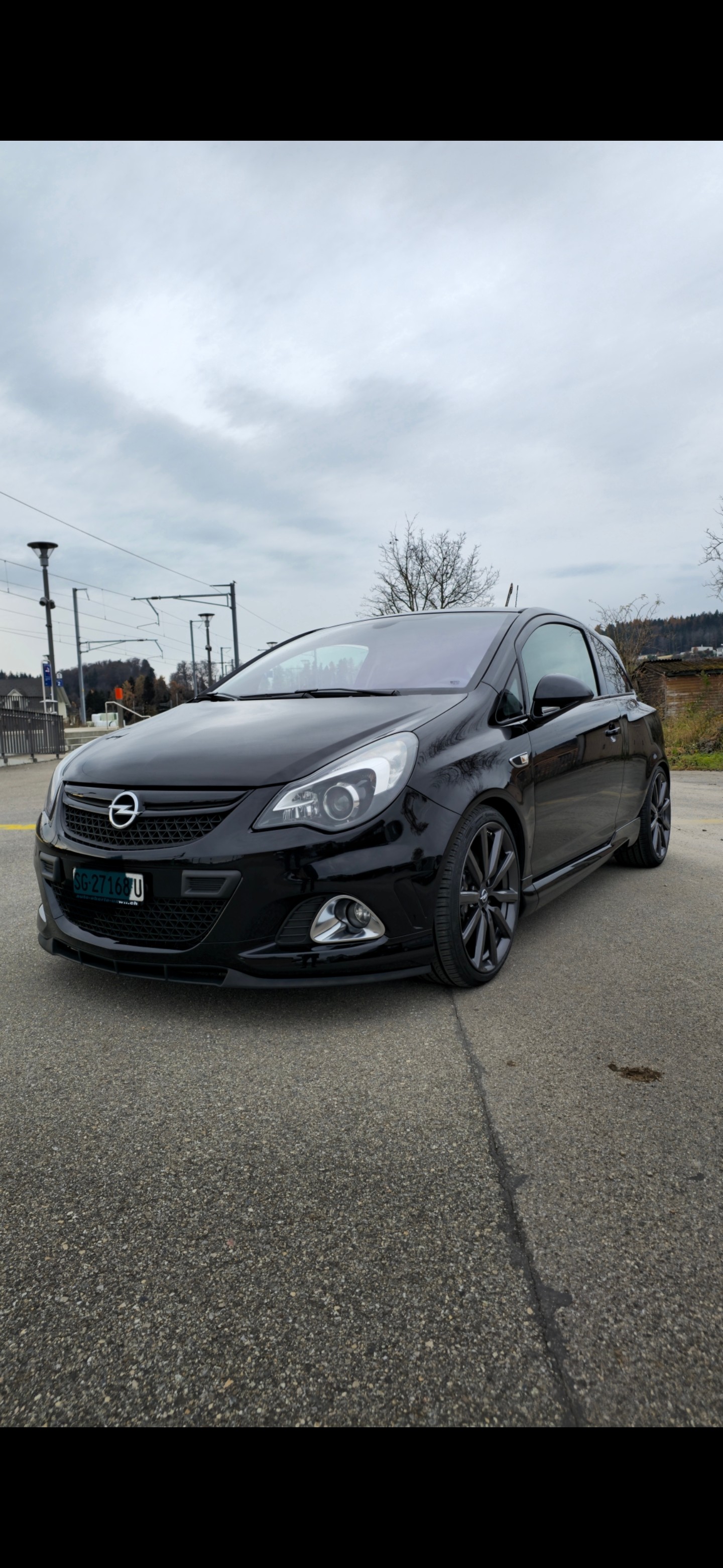 OPEL Corsa 1.6 Turbo OPC Nürburgring Edition