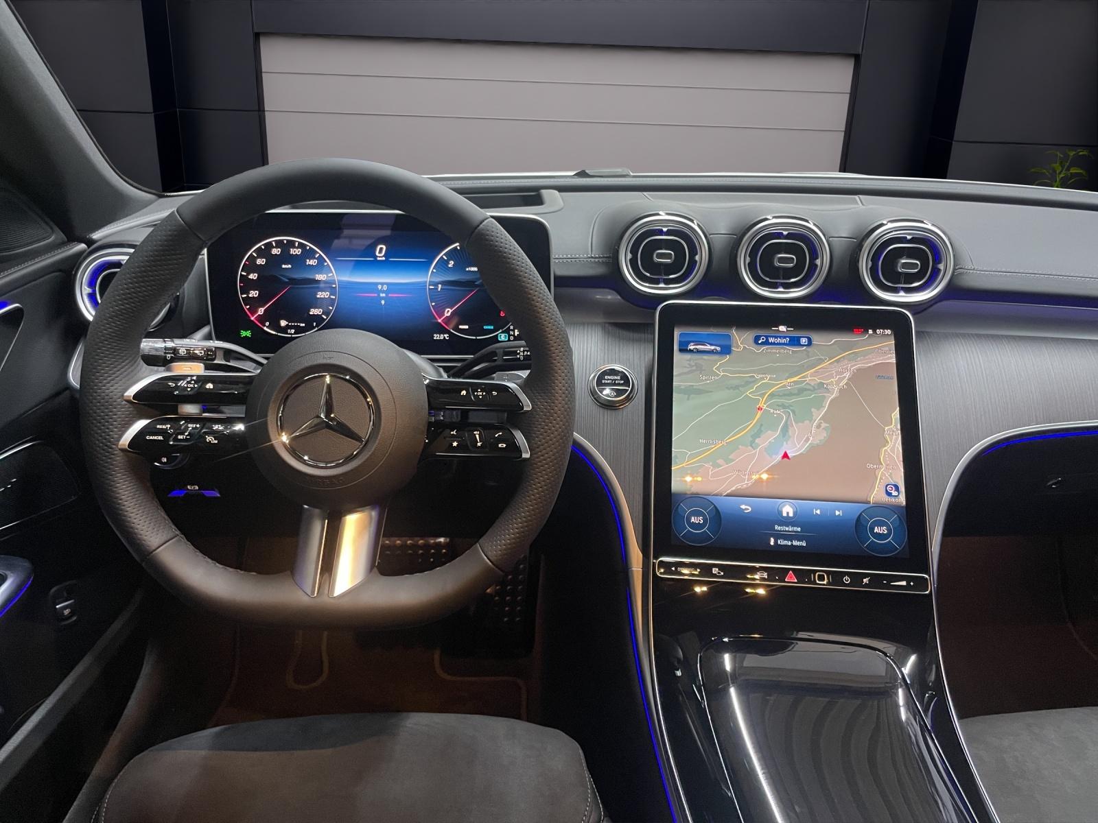 MERCEDES-BENZ C 220 d 4MATIC Swiss Star T-Modell AMG Line-image-5