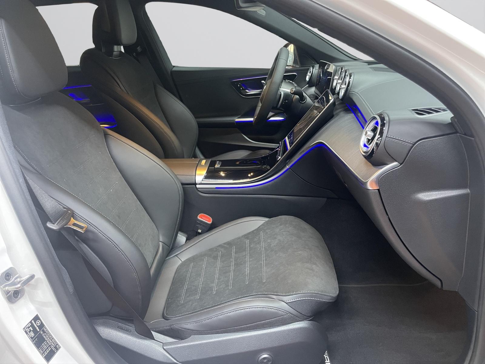 MERCEDES-BENZ C 220 d 4MATIC Swiss Star T-Modell AMG Line-image-6