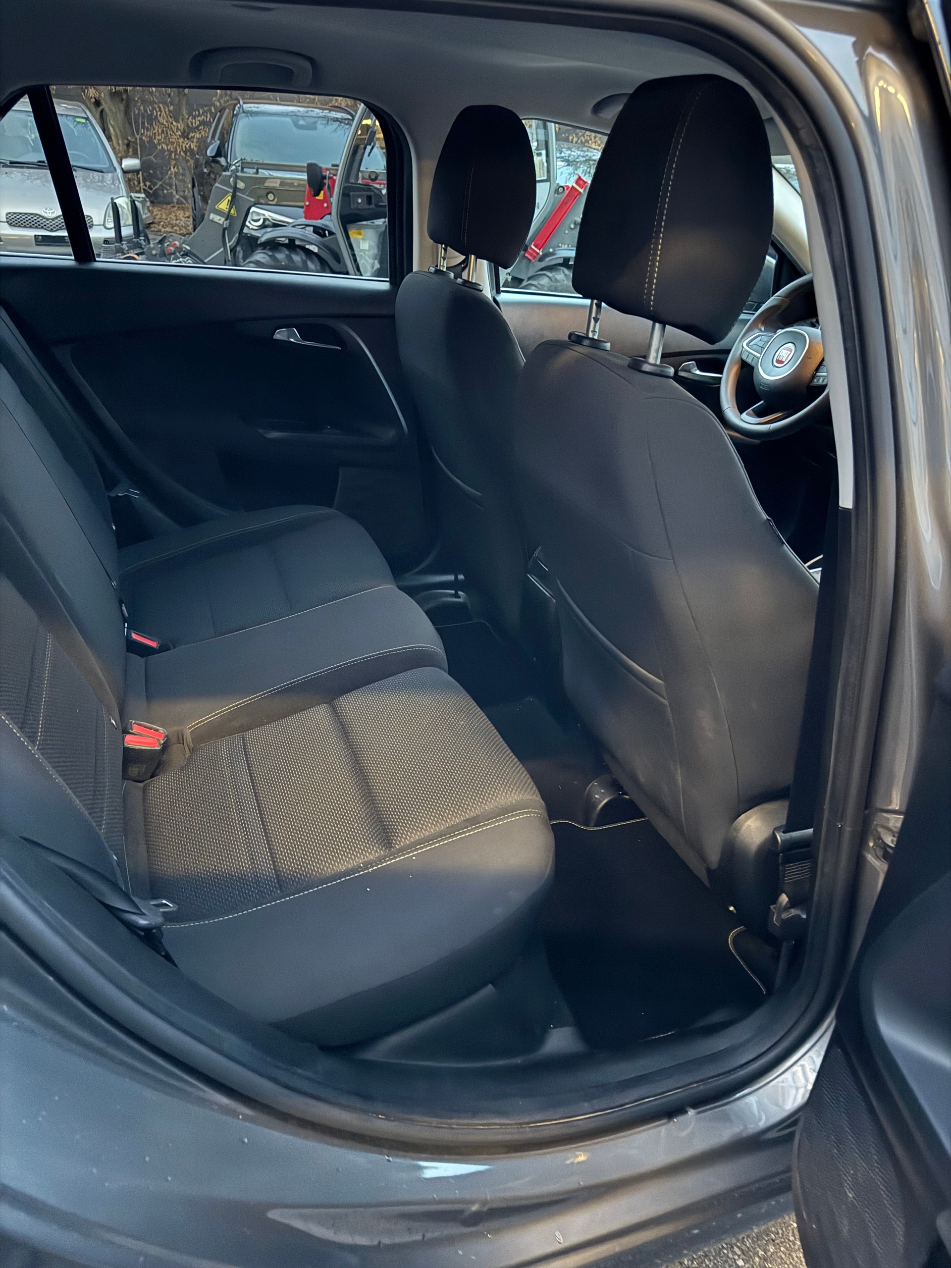 FIAT Tipo 1.6MJ Station Wagon Lounge DCT-image-9