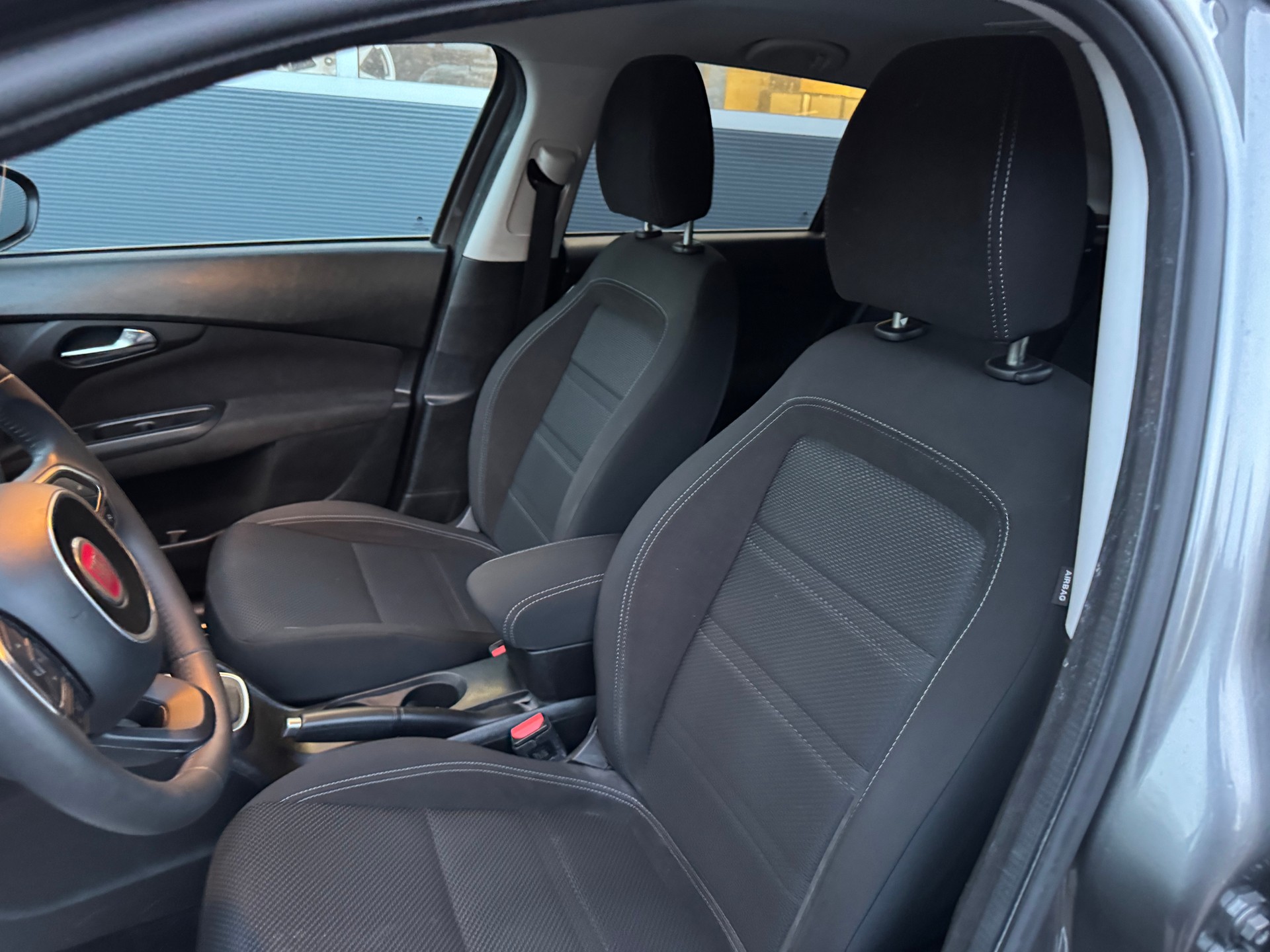 FIAT Tipo 1.6MJ Station Wagon Lounge DCT-image-4
