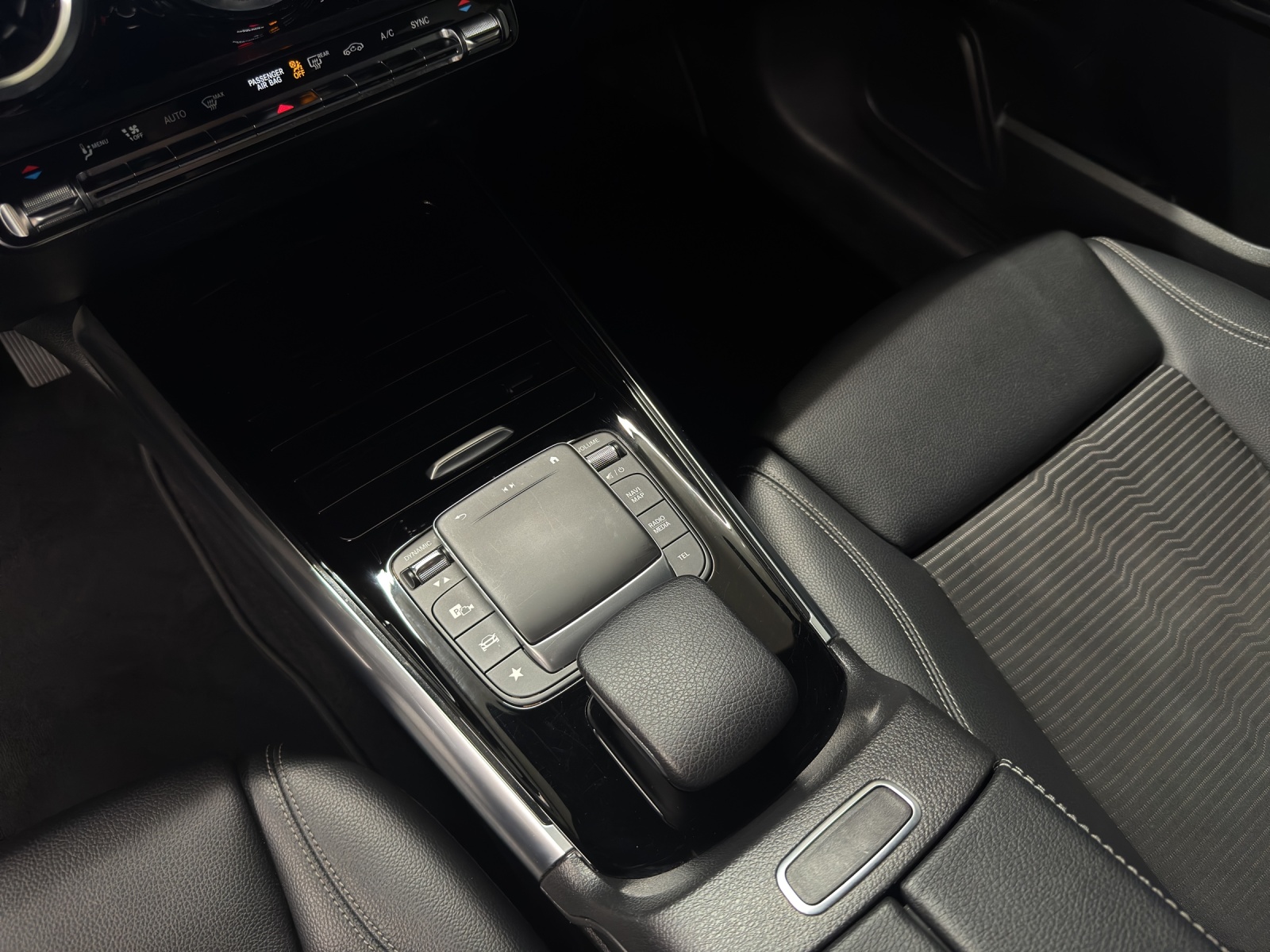 MERCEDES-BENZ B 180 Progressive-image-15