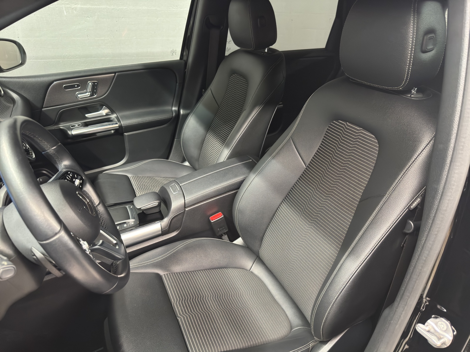 MERCEDES-BENZ B 180 Progressive-image-13