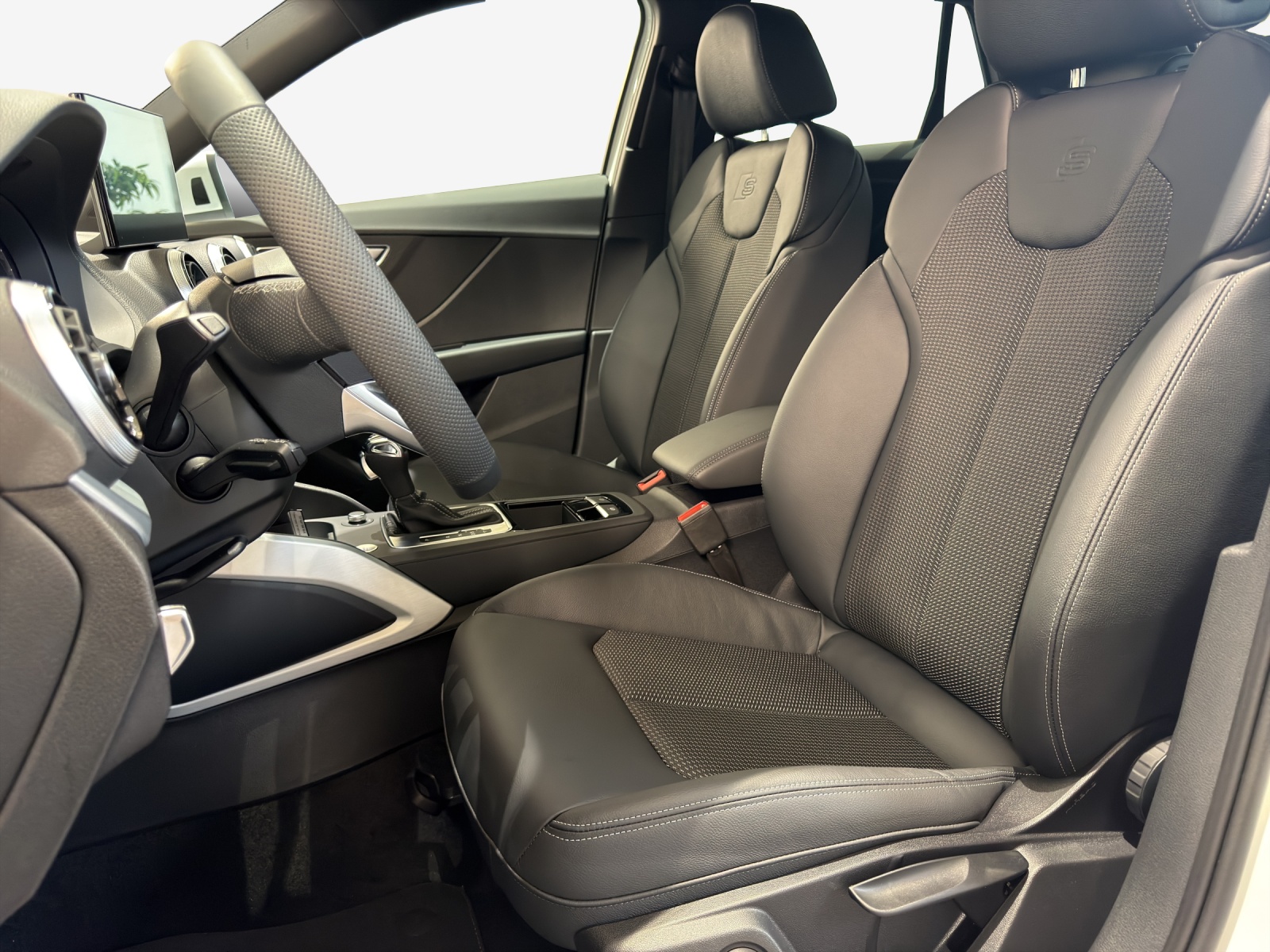 AUDI Q2 35 TFSI advanced S-tronic-image-7