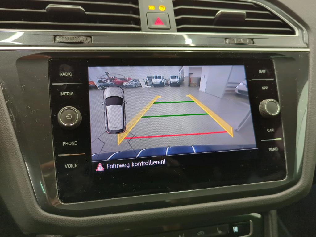 VW Tiguan 2.0TSI Comfortline 4Motion DSG-image-5