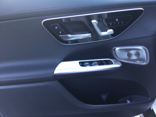 MERCEDES-BENZ GLC 300 de 4M 9G-Tronic-image-9