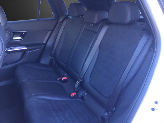 MERCEDES-BENZ GLC 300 de 4M 9G-Tronic-image-10